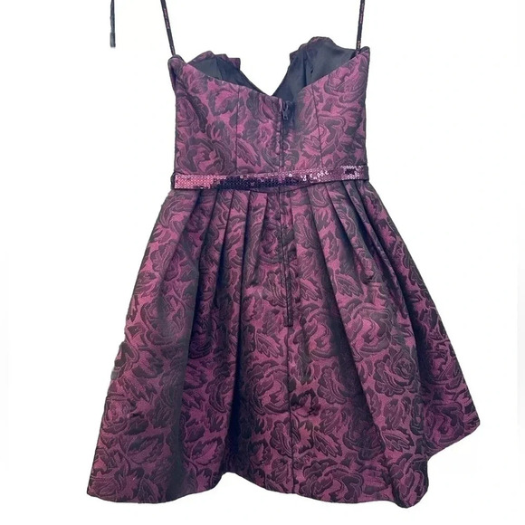 Vintage Betsey Johnson Collection Mini Dress. Size 6. - Picture 3 of 4